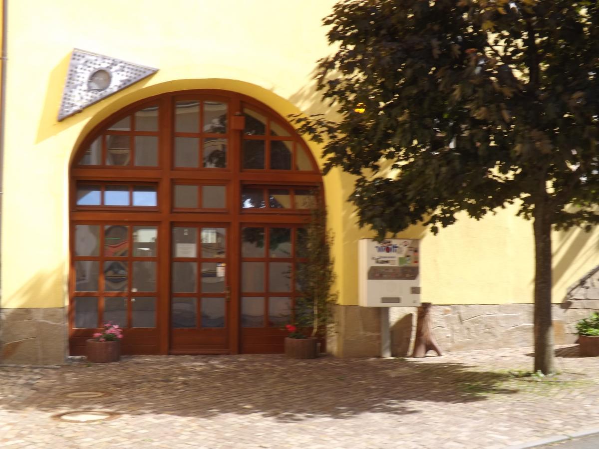Hotel "Zur Sonne" Querfurt Zewnętrze zdjęcie